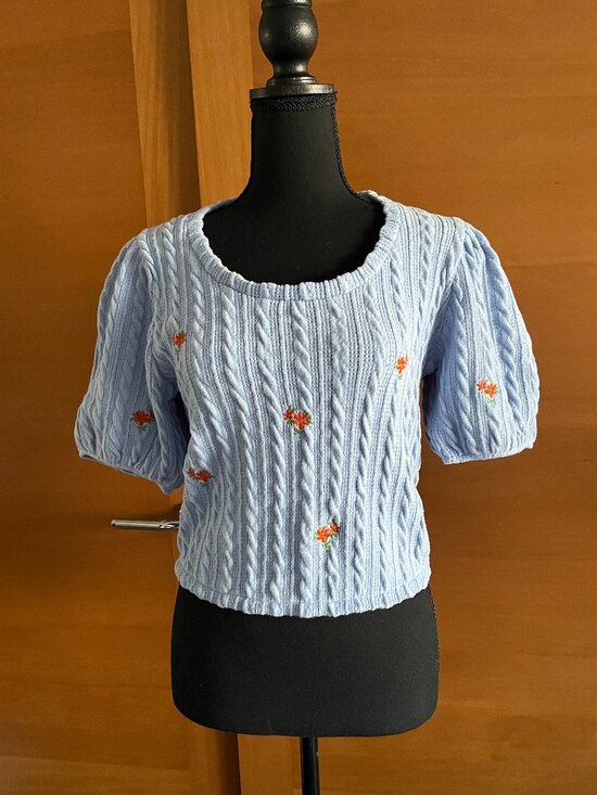 Zara Cotton-Blend Cable-Knit Cropped Sweater with Floral Embroidery M/L NWT - Picture 2 of 3